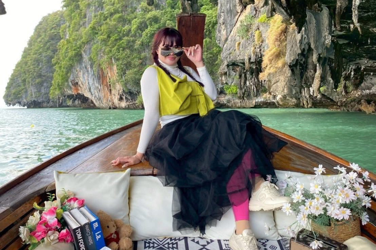 Phuket : sortie en bateau à longue queue privé dans la baie de Phang NgaPhuket : sortie privée en bateau à longue queue dans la baie de Phang Nga