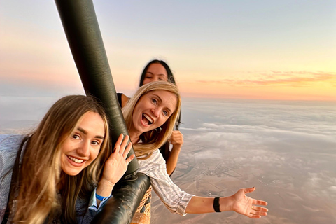 Marrakech: Volo in mongolfiera, colazione berbera e giro in cammello