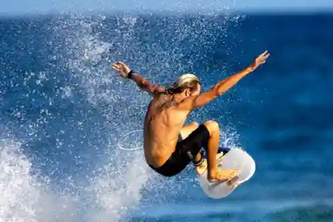 Oahu: Semi-Private Surf Coaching and Tours