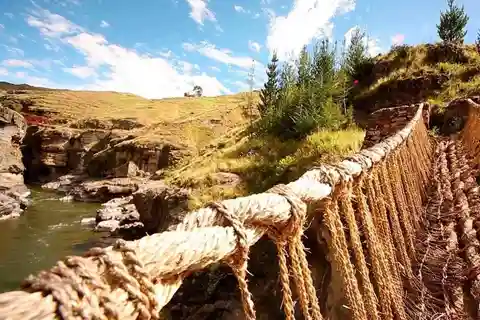 Excursión al Puente Inca de Qeswachaka desde Cusco