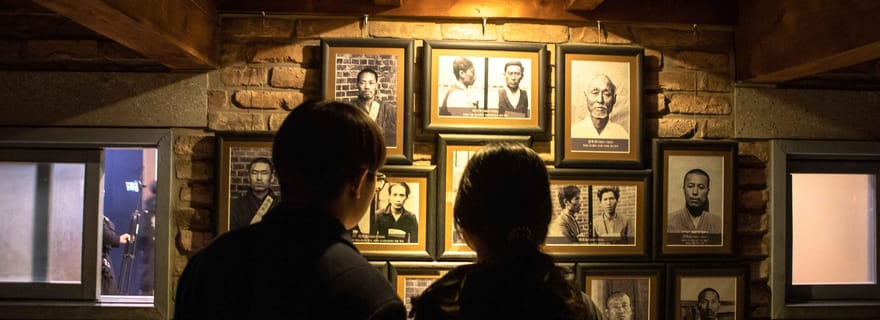 Visite guidée à pied « Sang et larmes : l'histoire sombre de la Corée
