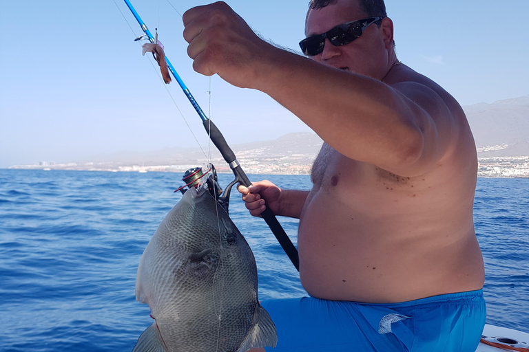 Santa Cruz de Tenerife: Private Family Fishing Tour