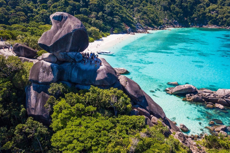 Phuket: Similan Islands Speedboat Tour with Lunch