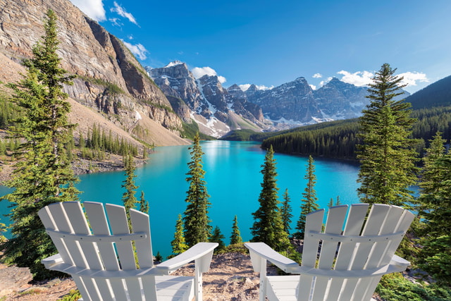 From Canmore: Lake Louise, Moraine Lake and Johnston Canyon