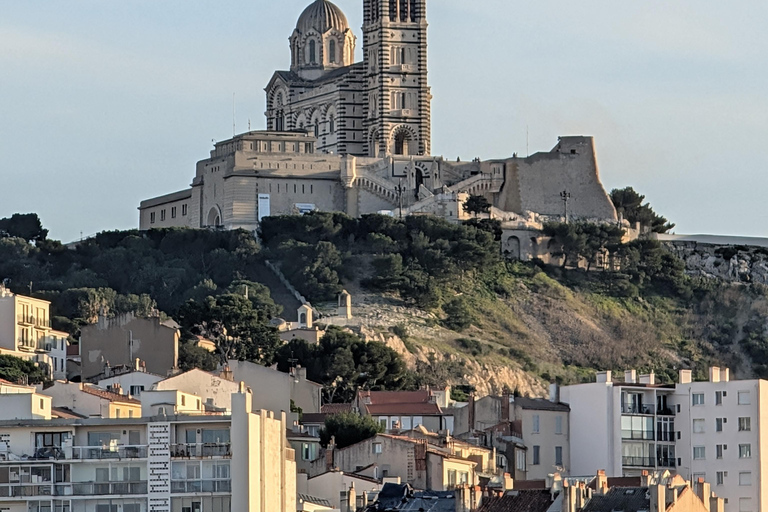 Marseille: Walking Food Tour with a local