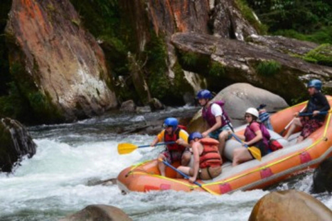 Ecuador: Día completo de rafting en Jondachi y Hollín