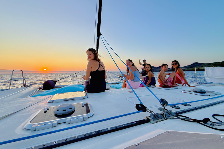 Private Catamaran: Sunset sailing & cocktails