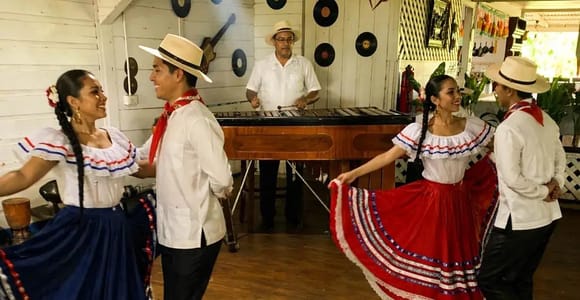 La Fortuna: Historic Farmhouse, Traditional Meal & Dance