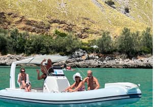 Palermo: Geführte Tour mit dem Schlauchboot zwischen Buchten und kristallklarem Meer
