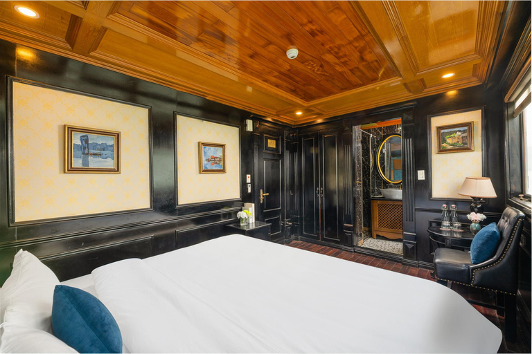 Hanoi: 2 days Lan Ha Bay Cruise, Bai Tu Long, Cat Ba Island