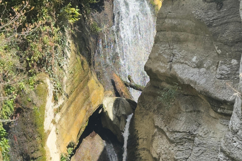 From Berat: Guided Waterfall Hike and Wine Tour
