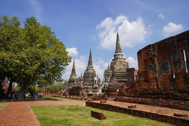 From Bangkok: Ayutthaya Day Trip with Cruise & Buffet Lunch