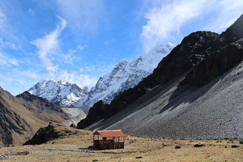 Cusco: Trek to Inkachiriasqa Lake and Salkantay / Breakfast Lunch From Cusco: Hike to Inkachiriasqa Lake with Breakfast and Lunch