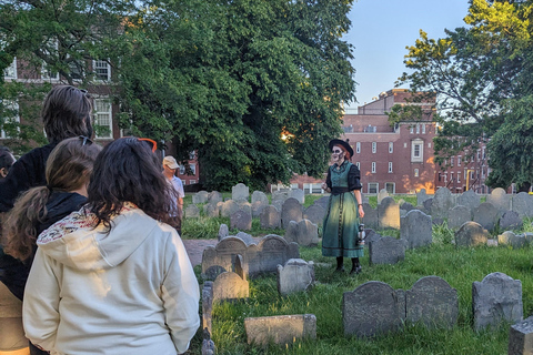 波士顿幽灵与墓碑夜行之旅