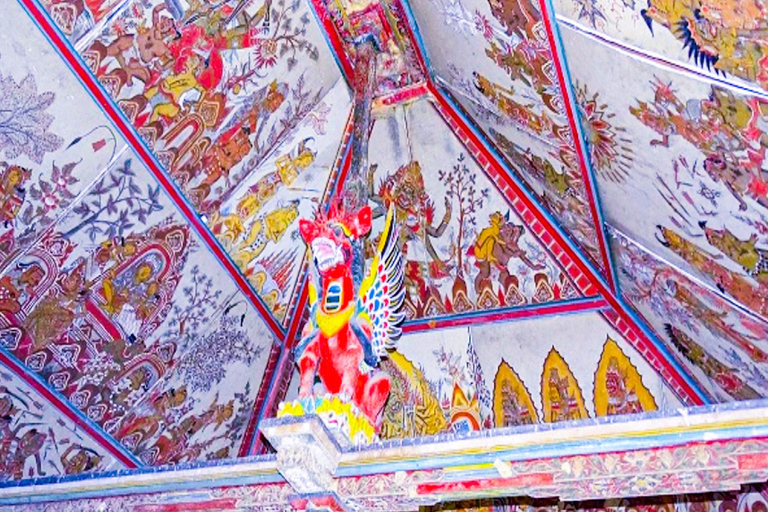 بالي: من القمم المقدسة إلى وادي الأزهار الأبديةبالي: من القمم المقدسة إلى وادي الأزهار الخالدة