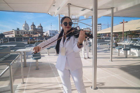 Cartagena: Sunset on Cartagena Bay aboard the Flamante Catamaran Cartagena: Sunset over Cartagena Bay aboard the Flamante Catamaran