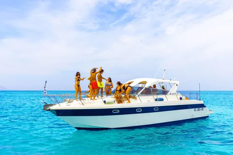 From Trapani: Egadi Islands Tour Favignana and Levanzo by Boat (Lunch included)