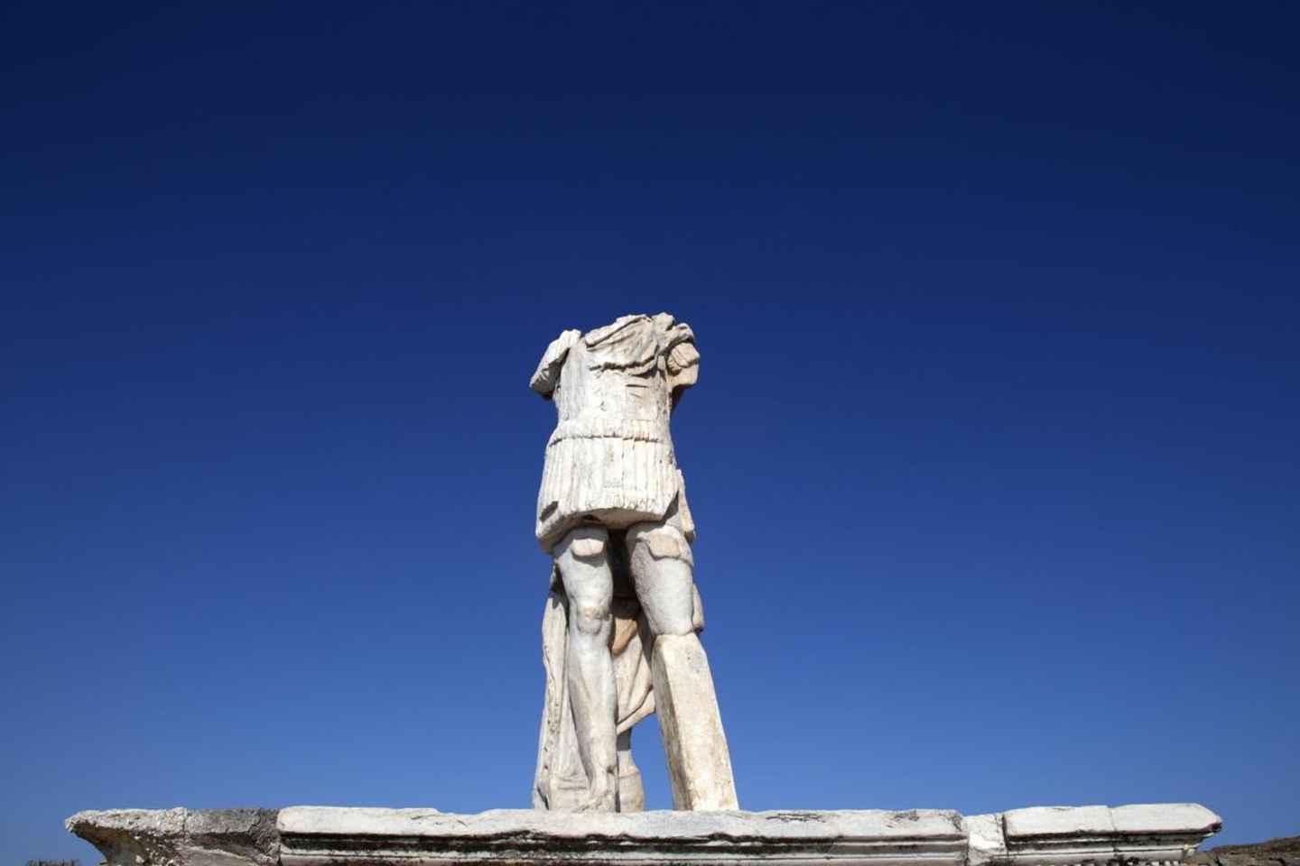 Delos Island: Private Guided Tour with Certified Local Guide