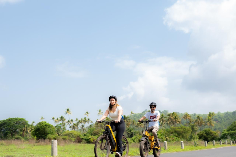 Découvrez le sud de Goa en E-Bike - Chapelles, thé et sentiers côtiers