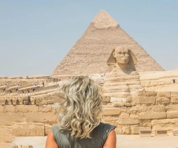 Visite guidée des pyramides, du bazar et des musées par une femme