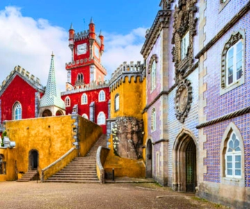 Lisbon: Sintra, Pena, Cascais and Cabo Day Trip with Tickets