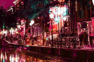 Amsterdamer Rotlichtbezirk: Die ultimative Kneipentour