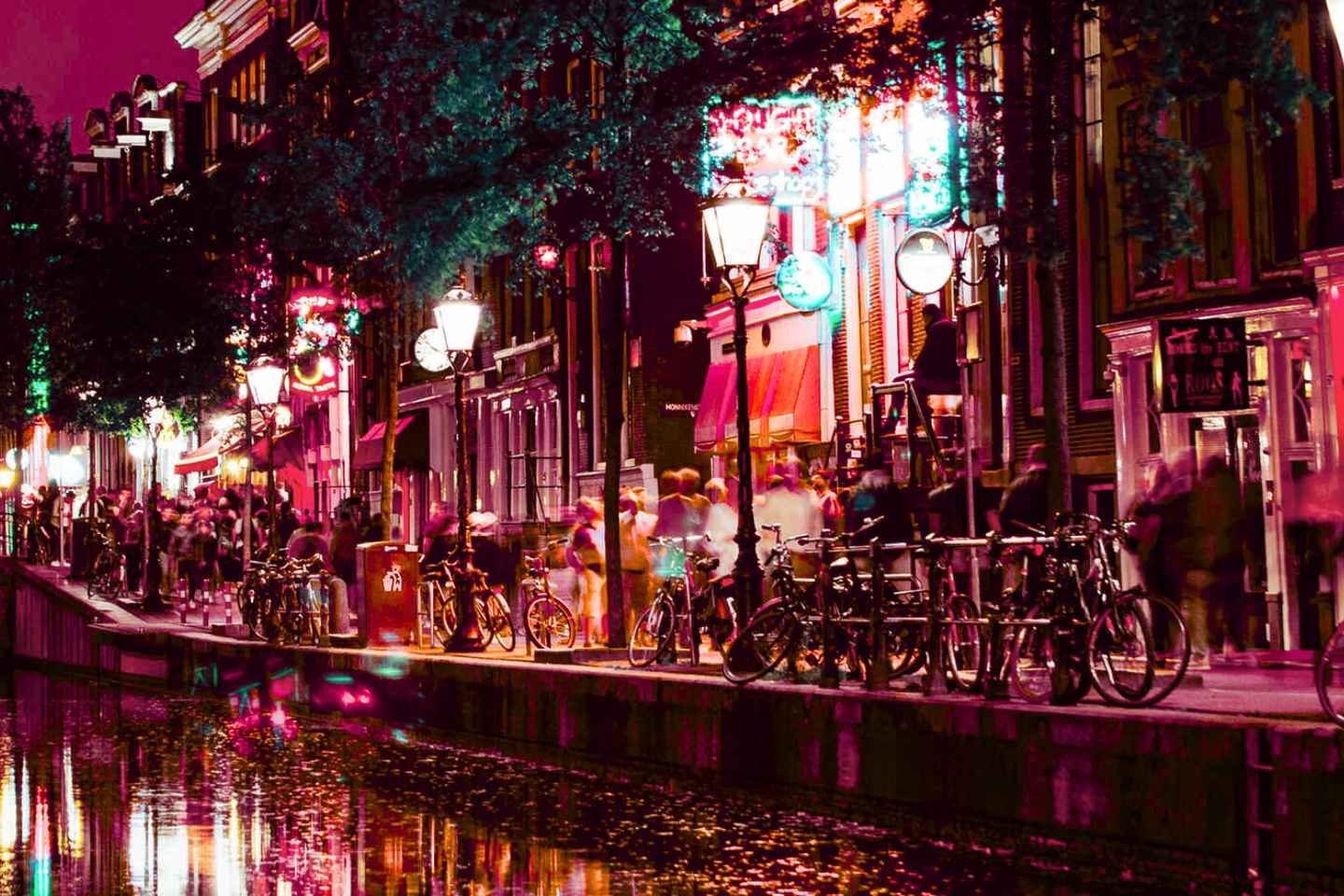 Amsterdam Red Light District: The Ultimate Pub Crawl - Amsterdam Red Light District: The Ultimate Pub Crawl
