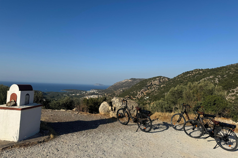 Agios Nikolaos: E-biking por vilarejos pitorescosCreta: Passeio de bicicleta elétrica por vilarejos pitorescos