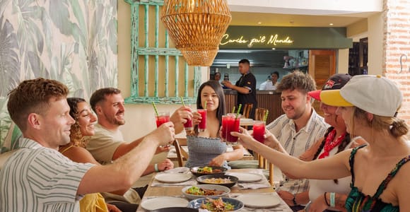 Cartagena Food Tour: 10 Dishes, Street Food & Sit-down stops