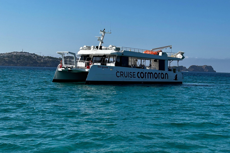 Mallorca: Passeio de catamarã de 2 horas pelo litoral e pelas Ilhas MalgratDe Playa Tora - à Tarde