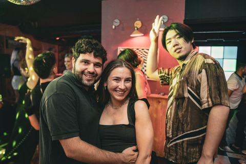 Tirana: Pub Crawl with 1 hour of Unlimited Drinks