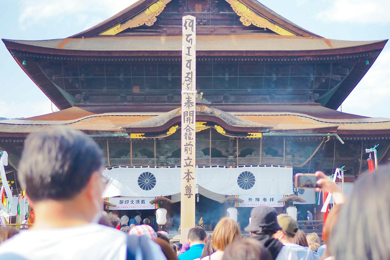 Tokyo: Nagano, Snow Monkeys and Zenko-ji Temple Private Tour