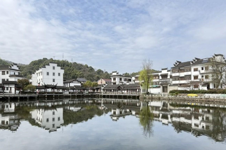Shanghai: Tongzhou River Island & Fruit Picking Day Trip