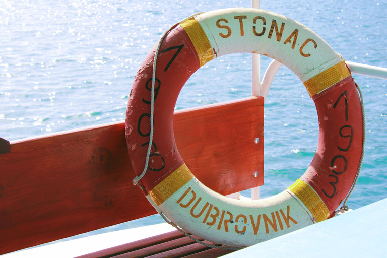 دوبروفنيك: جولة بالقارب ليوم كامل في الكهف الأزرق وجزر إلافيتي