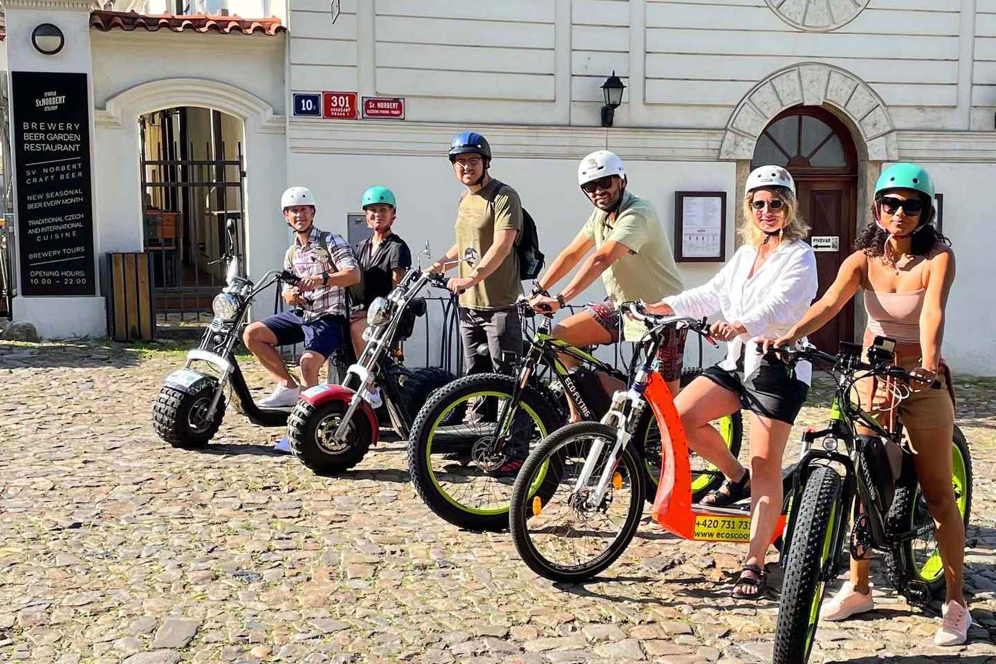 프라하 전동 스쿠터 & 패트 전기 자전거 대여