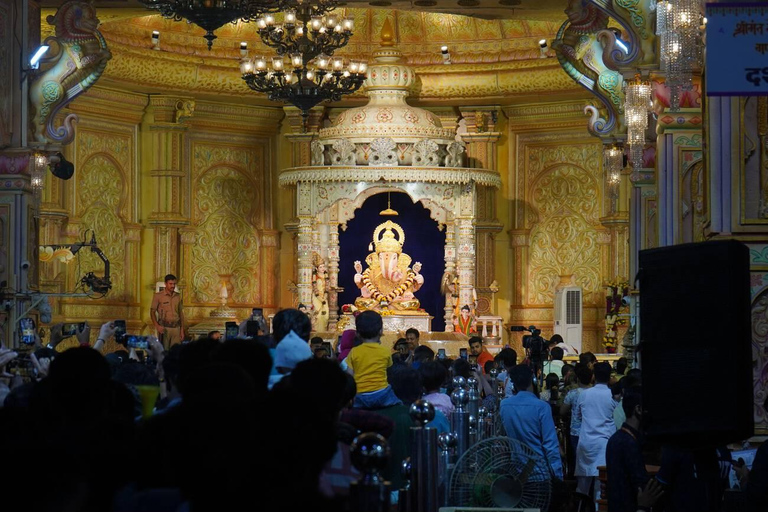 Pune Highlights: Guided Day Tour from Mumbai in Private Car