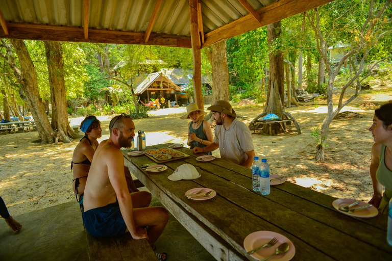 Ko Lanta: Full-Day Mangrove and Sea Cave Kayaking Experience Full Day Sea Cave Kayaking