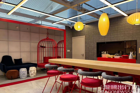 Beijing: Capital Airport T2 Lounge Access by DragonPass T2 Domestic Departure: RUBY Lounge