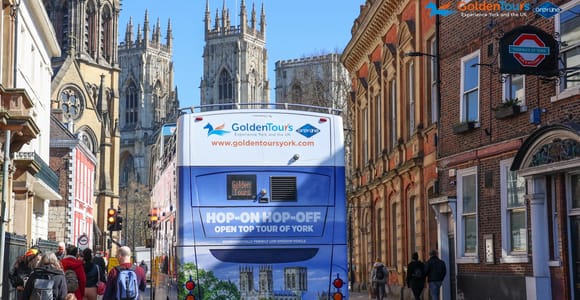 York: Golden Tours Hop-on Hop-off Sightseeing Bus Tour