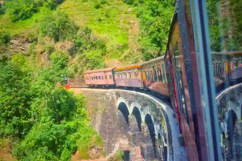 Shimla: UNESCO Toy Train Ride with Guide