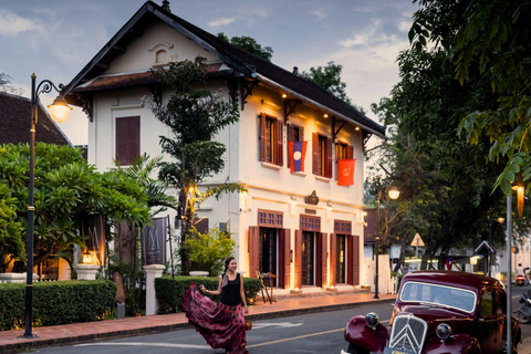 Luang Prabang: Audioguide-Stadtführung im ElektroautoLuang Prabang: Geführte Stadttour mit Audioguide im Elektroauto