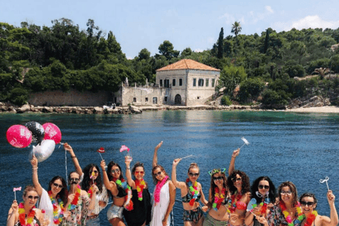 دوبروفنيك: جولة جماعية على متن يخت آلي إلى جزر إيلافيت