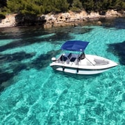Cannes: Boat trip without a license to the Lerins Islands