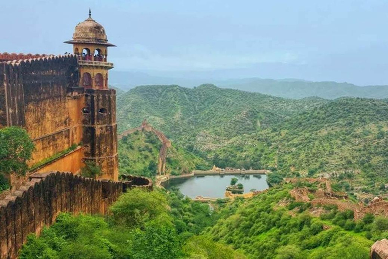 Desde Delhi: Visita guiada de la ciudad de Jaipur con almuerzoDesde Delhi: Excursión con Entradas