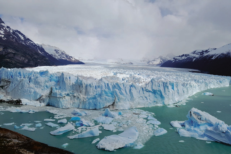 El Calafate, Perito Moreno Glacier classic tour with guidePerito Moreno classic tour: with guide from your hotel