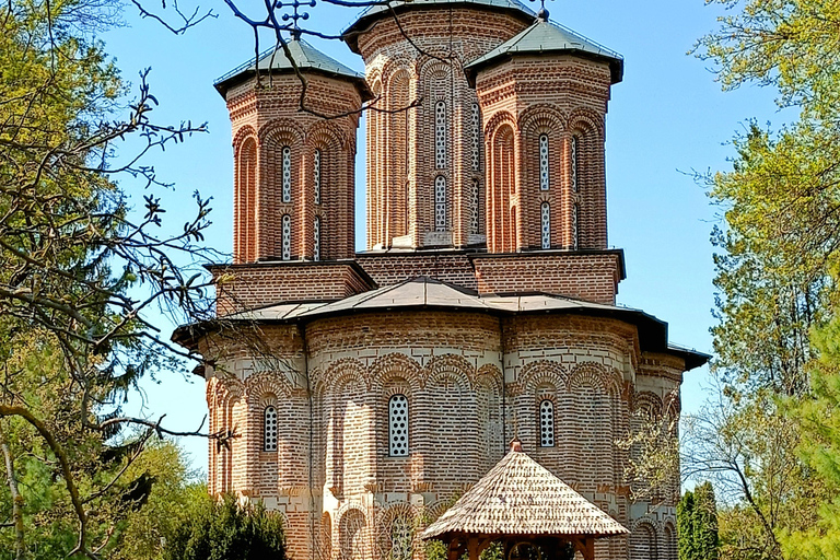 Sacred Monasteries Tour: Snagov, Țigănești and Căldărușani