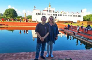 Pokhara : 4 Tage Lumbini und Chitwan Safari Tour mit dem Auto