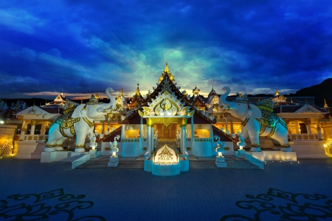 Phuket: Carnival Magic-ticket met diner en transferKoninklijke Zetel