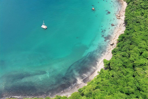 Panama City: Otoque Island Full-Day Tour with Local Lunch So, this is the Otoque Island Whale Watching Experience (seasonal)!