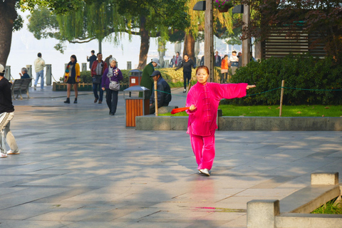 Hangzhou: West Lake Tai Chi & Kung Fu Class